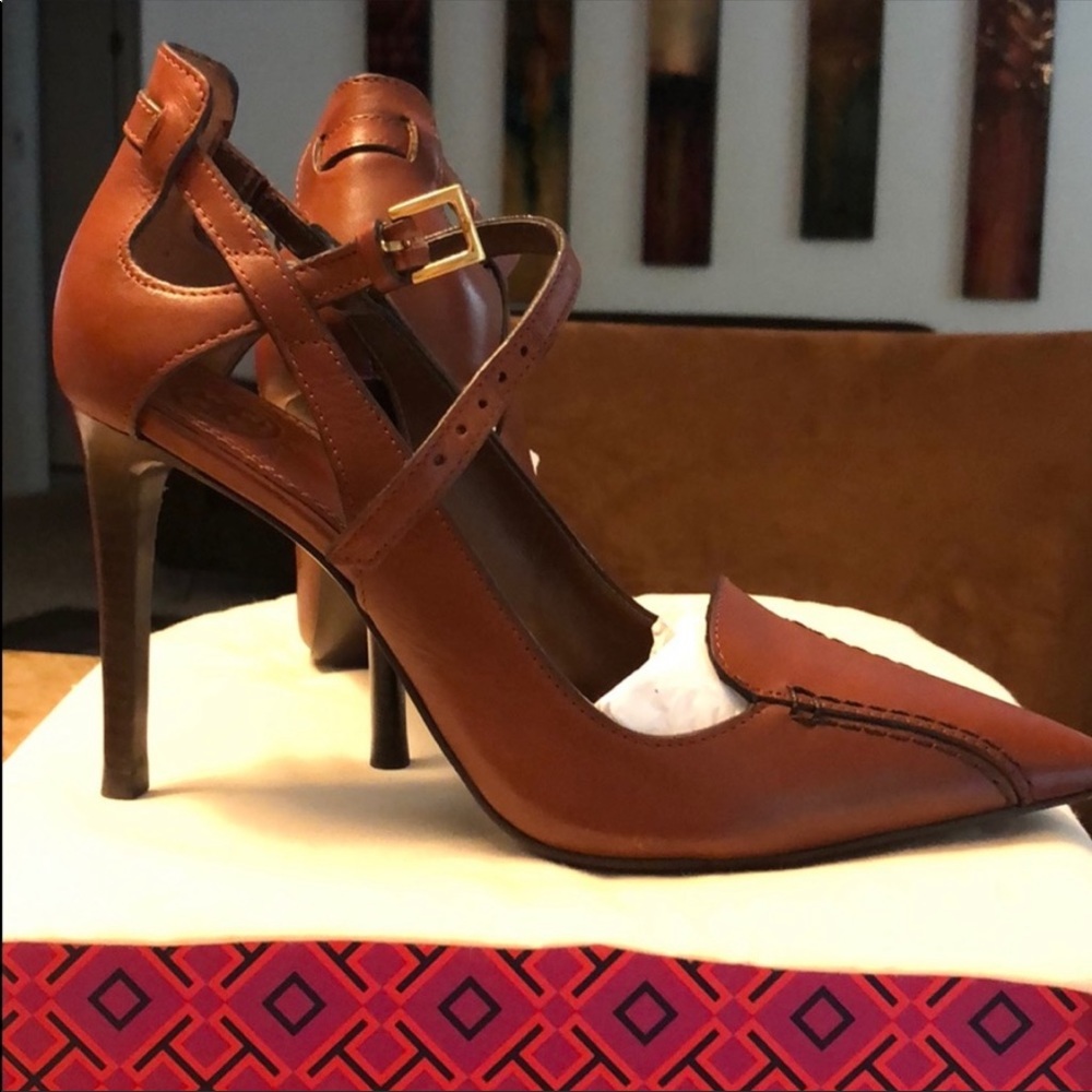 ISO Tory Burch Saddle Stitch 100mm Pump
